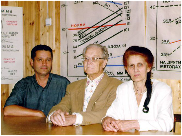 Konstantin Buteyko, Ludmila Buteyko and Andrey Novozhilov in the Buteyko Clinic in Moscow